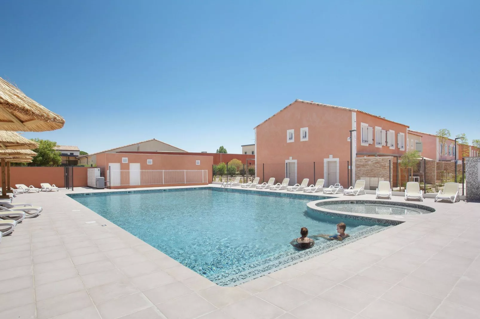 Fleur de Sel - Aigues Mortes 1-Pool
