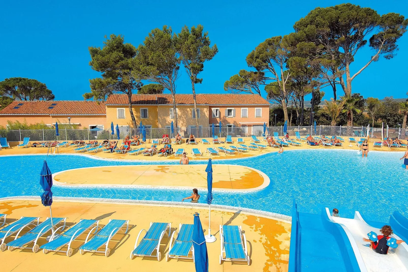 Résidence-Club Le Mas des Vignes 3-Park facilities