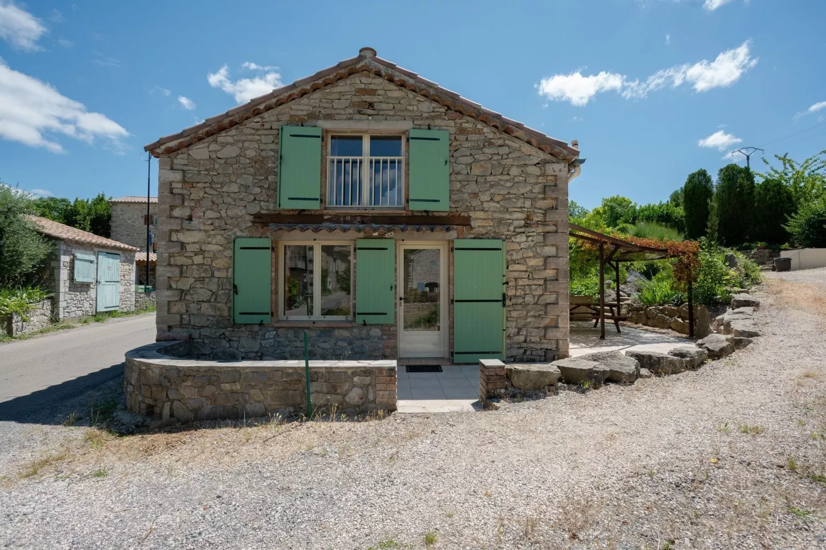 Cottage around a swimming pool in a small villa-Exterior summer