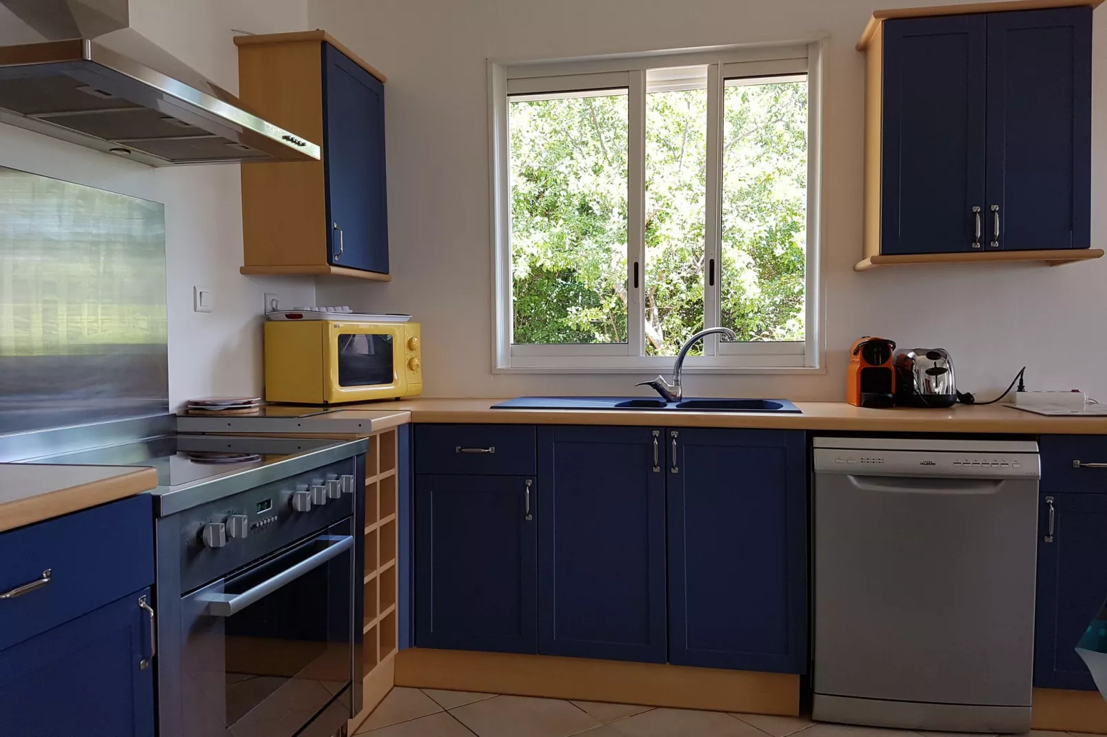 Courry-Kitchen