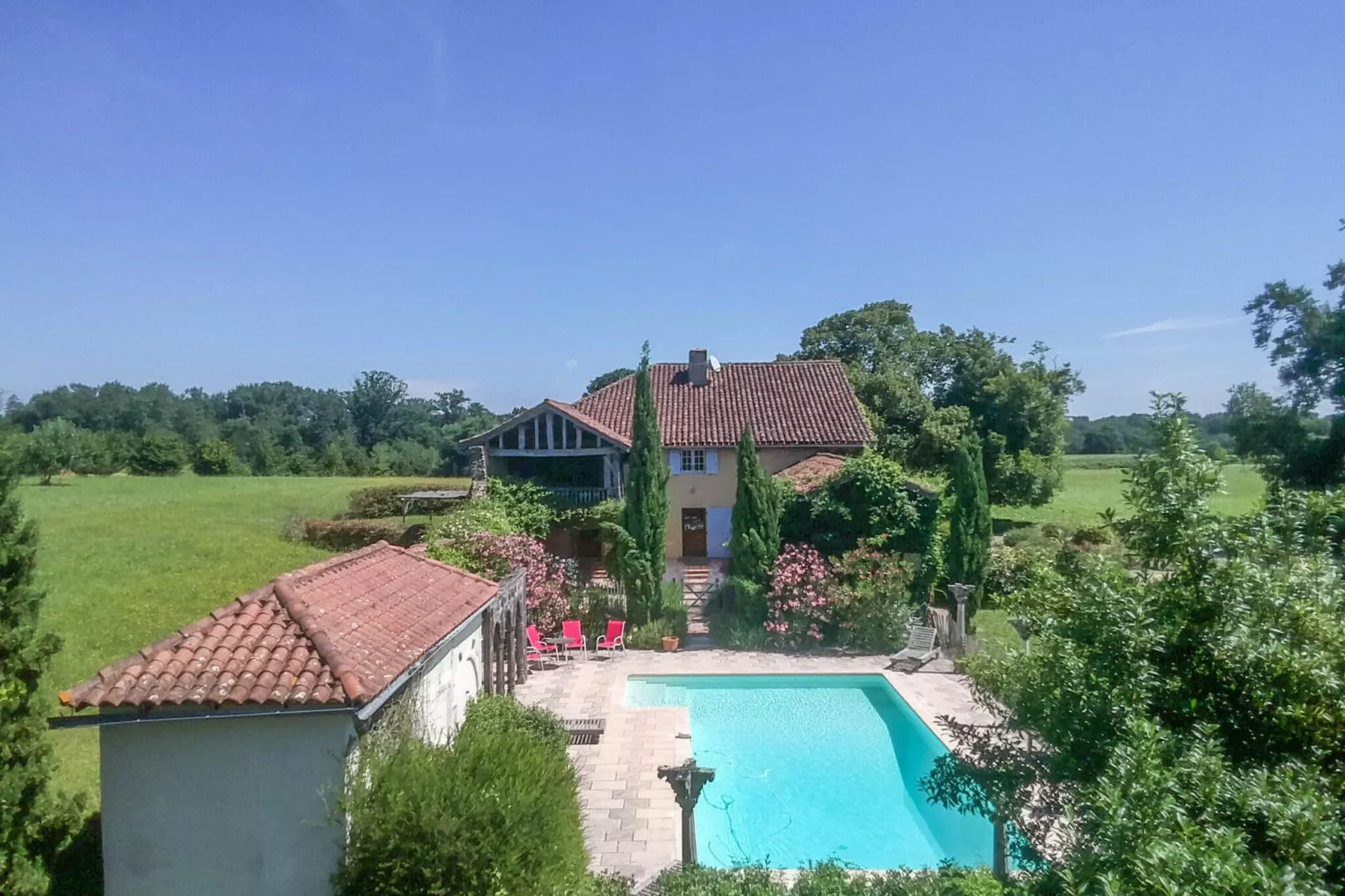 Villa Le Houga-Außenbereich Sommer