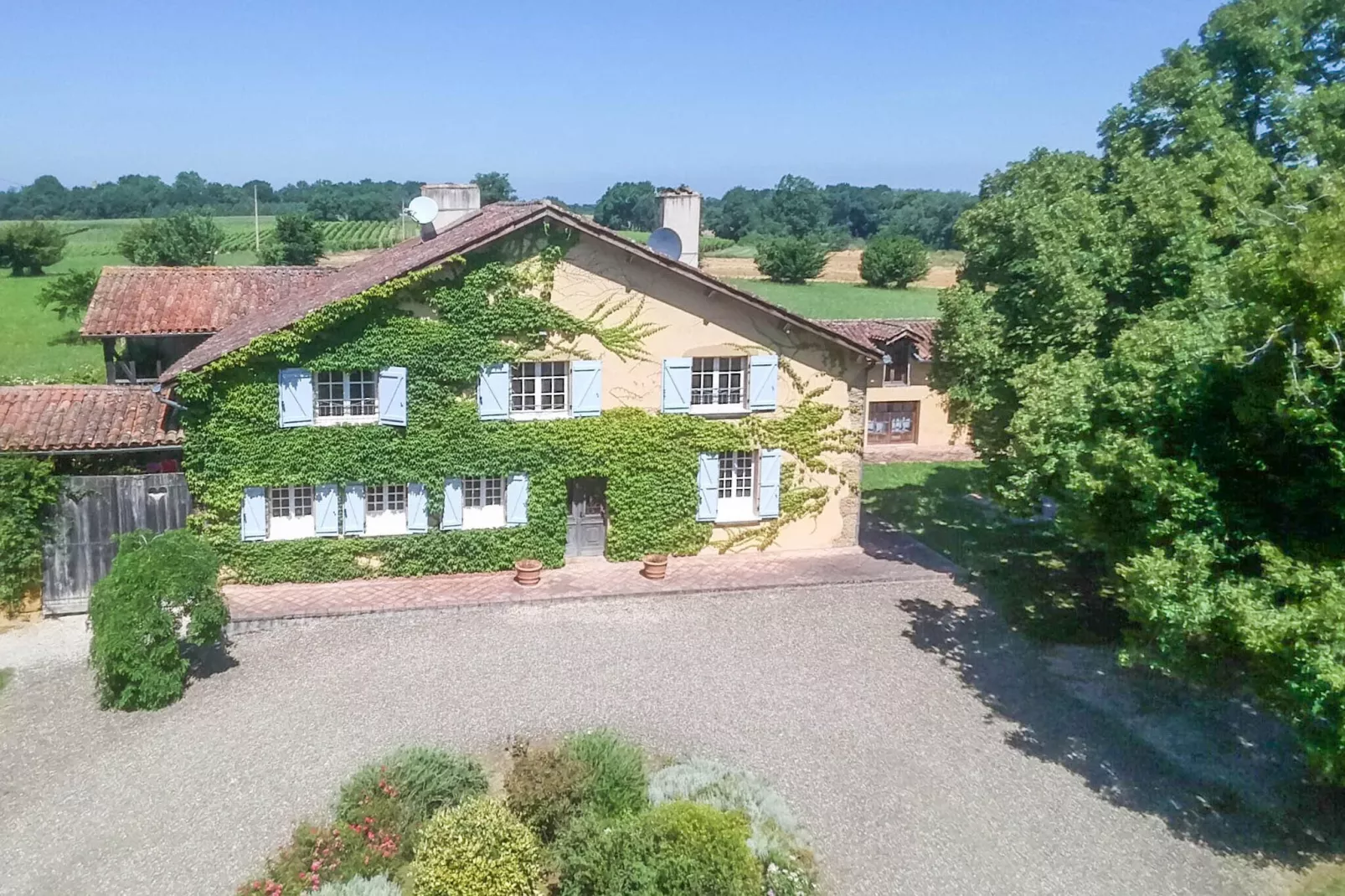 Villa Le Houga-Außenbereich Sommer