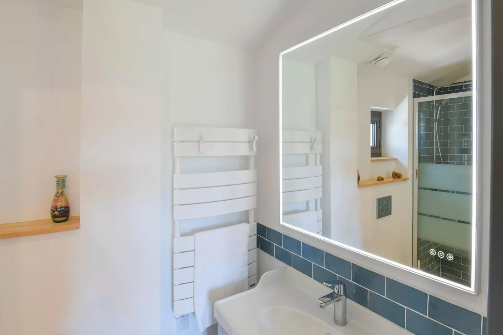 Le petit Chalet-Bathroom