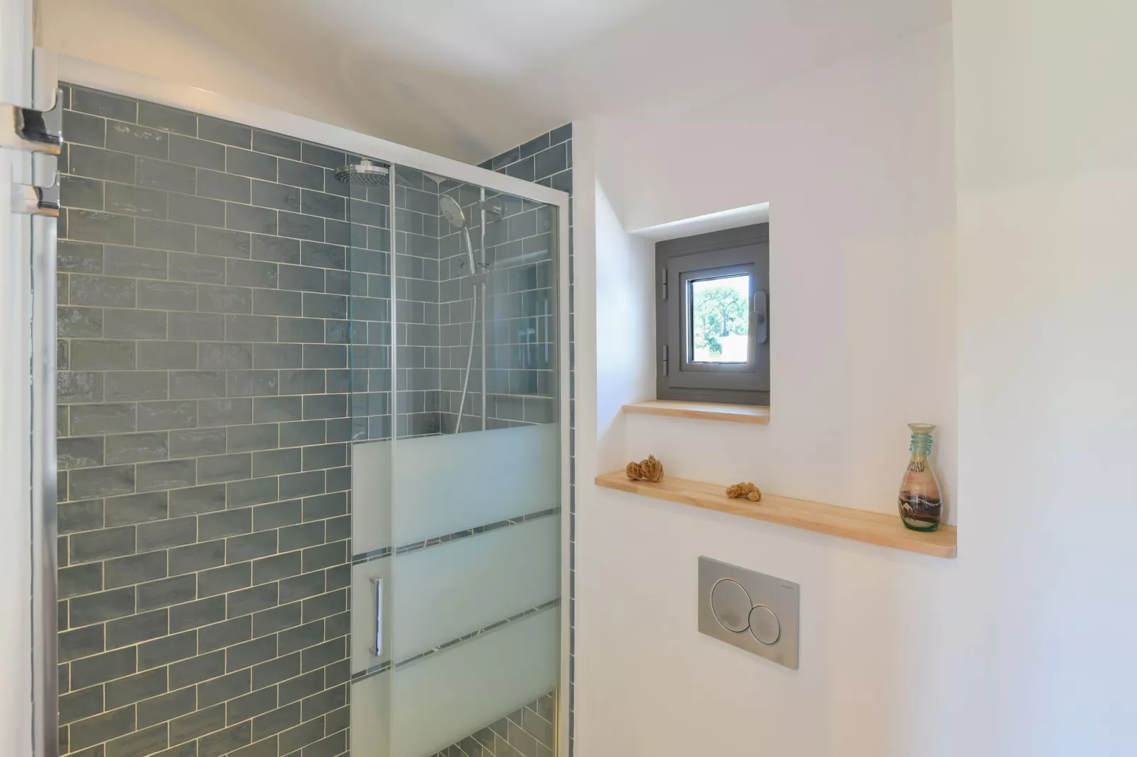 Le petit Chalet-Bathroom