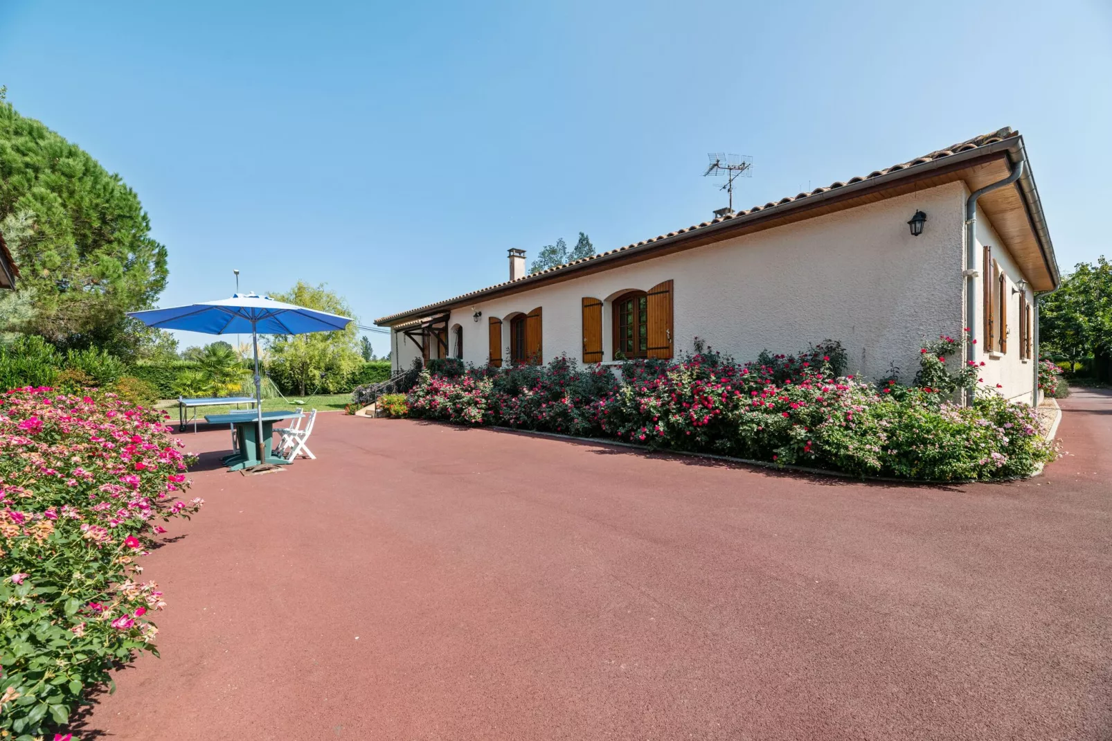 Villa Pineuilh près de Dordogne-Extérieur été