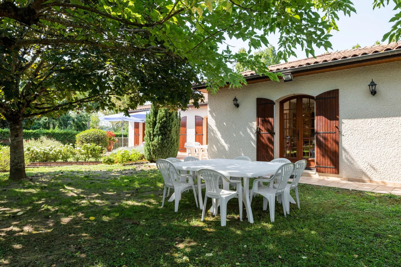Villa Pineuilh près de Dordogne-Jardin d'été