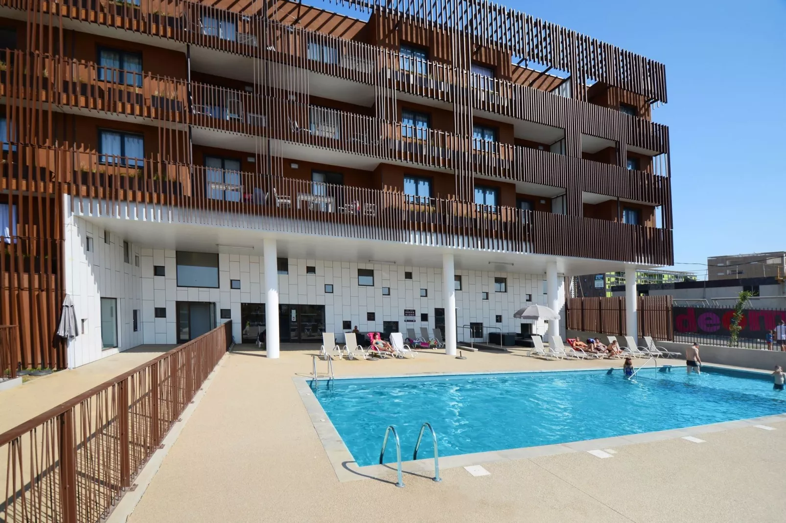 Terra Gaïa 2-Pool