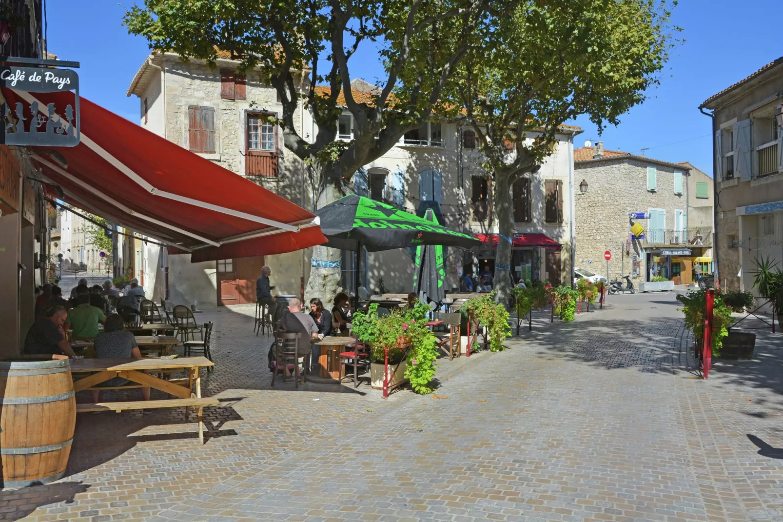 Domaine Courniou-Zones d'été à 20 km
