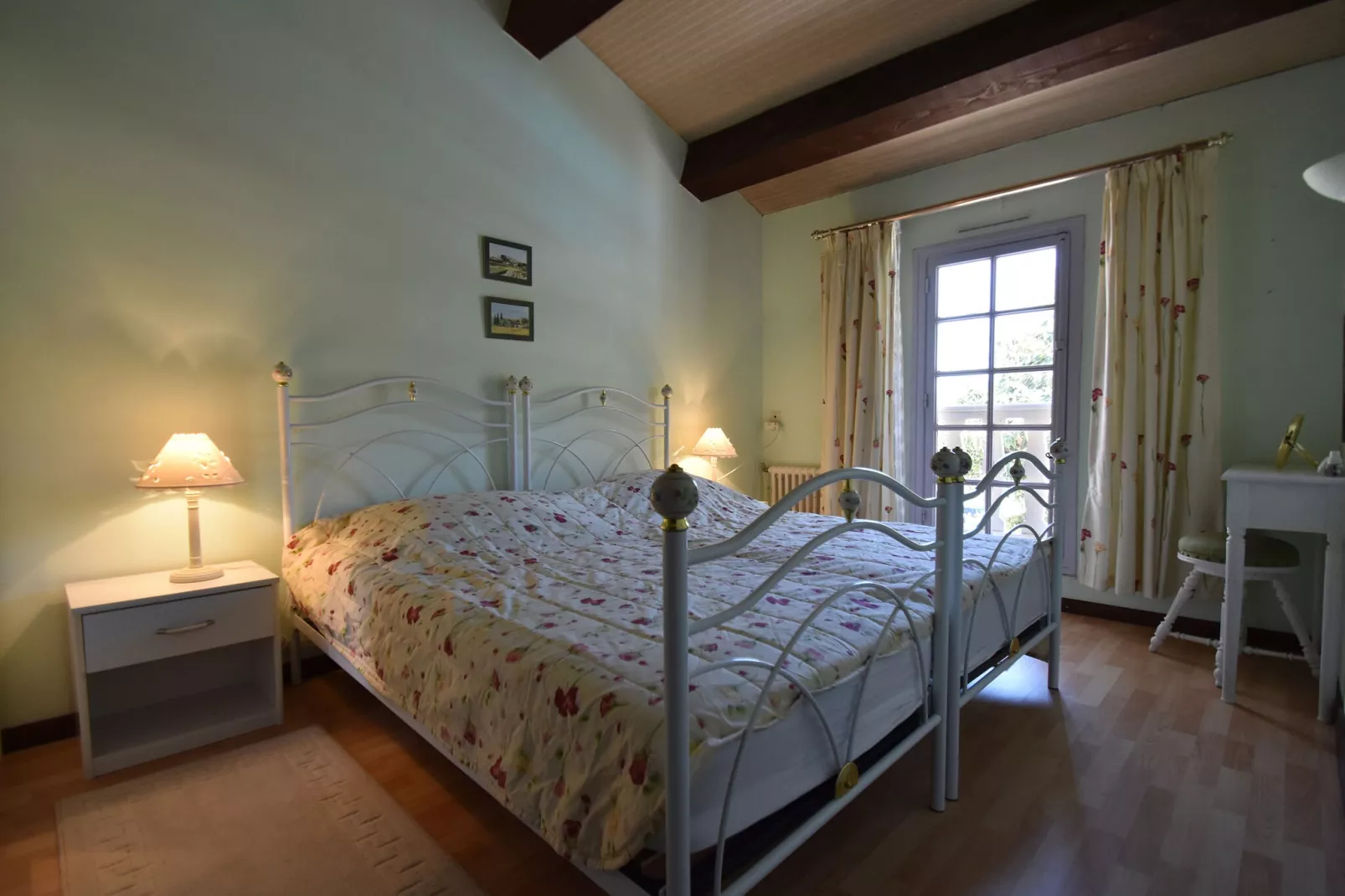 La rosalie-Bedroom