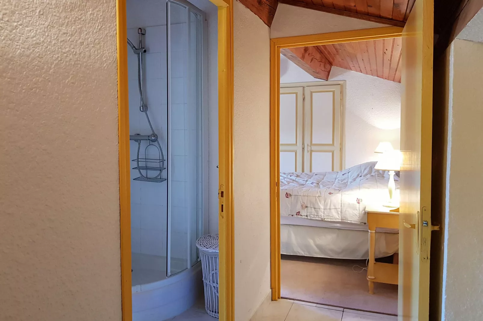 La rosalie-Bedroom