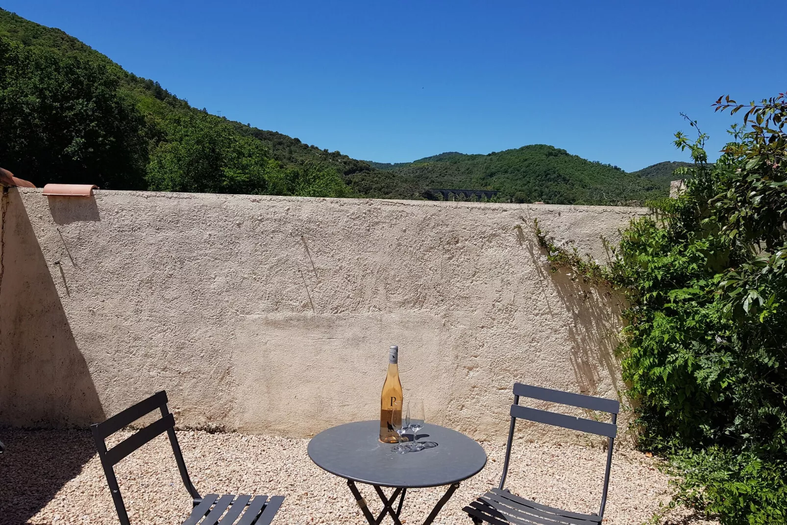 La rosalie-Terrace balcony