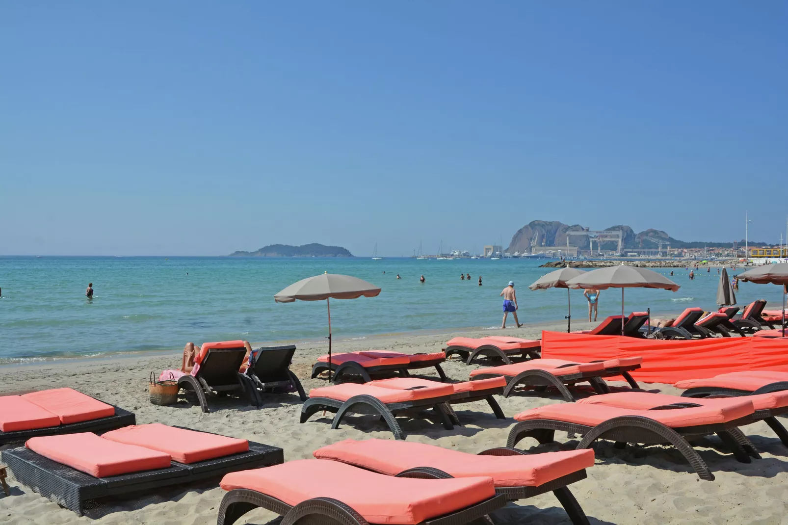 Loft-Areas within 20km in summer