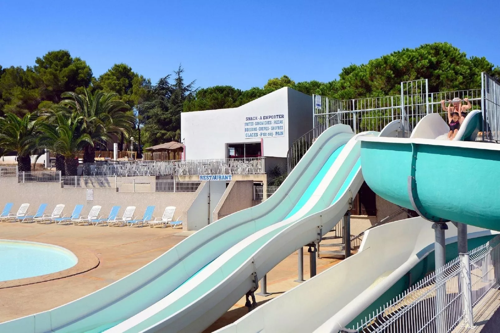 Domaine résidentiel de Plein Air La Pinède 1-Parkeinrichtungen