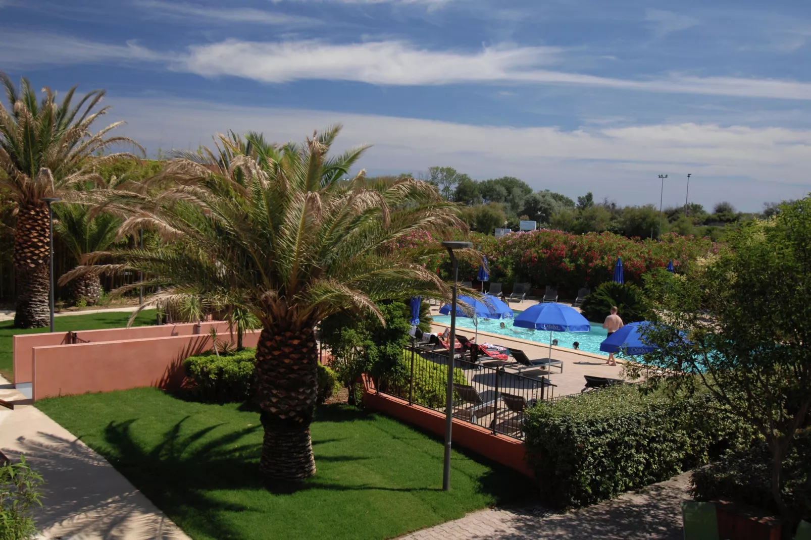 Résidence du Golfe 3-View summer