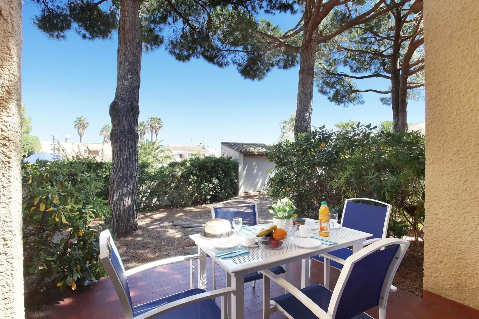 Club Saint Loup 3-Balcon-terrasse