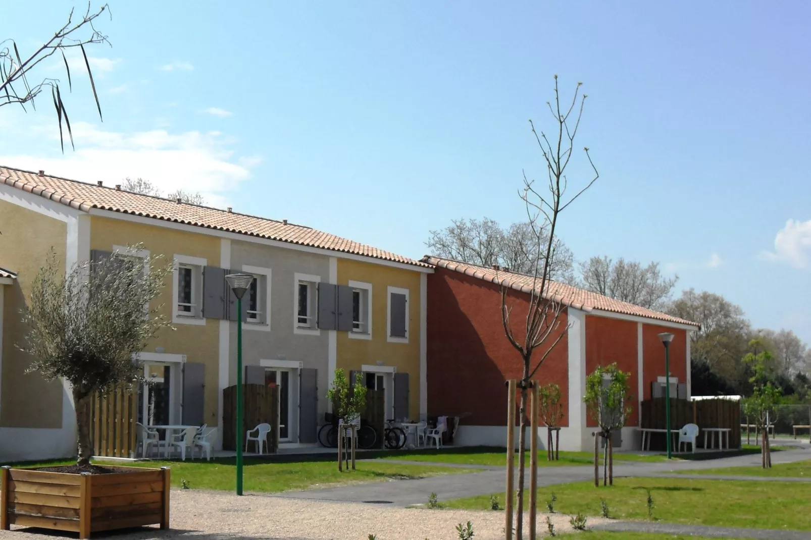 Le Domaine d'Enserune 3-Exterior summer