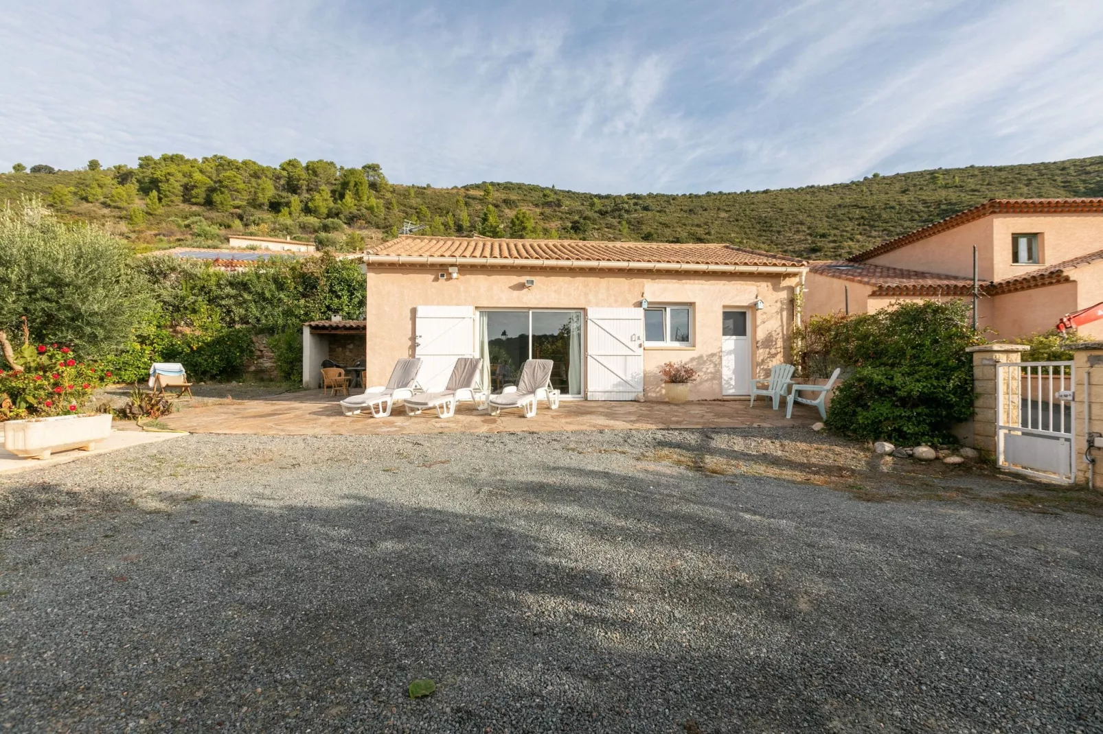 House in the south of France with private pool-Exterior summer