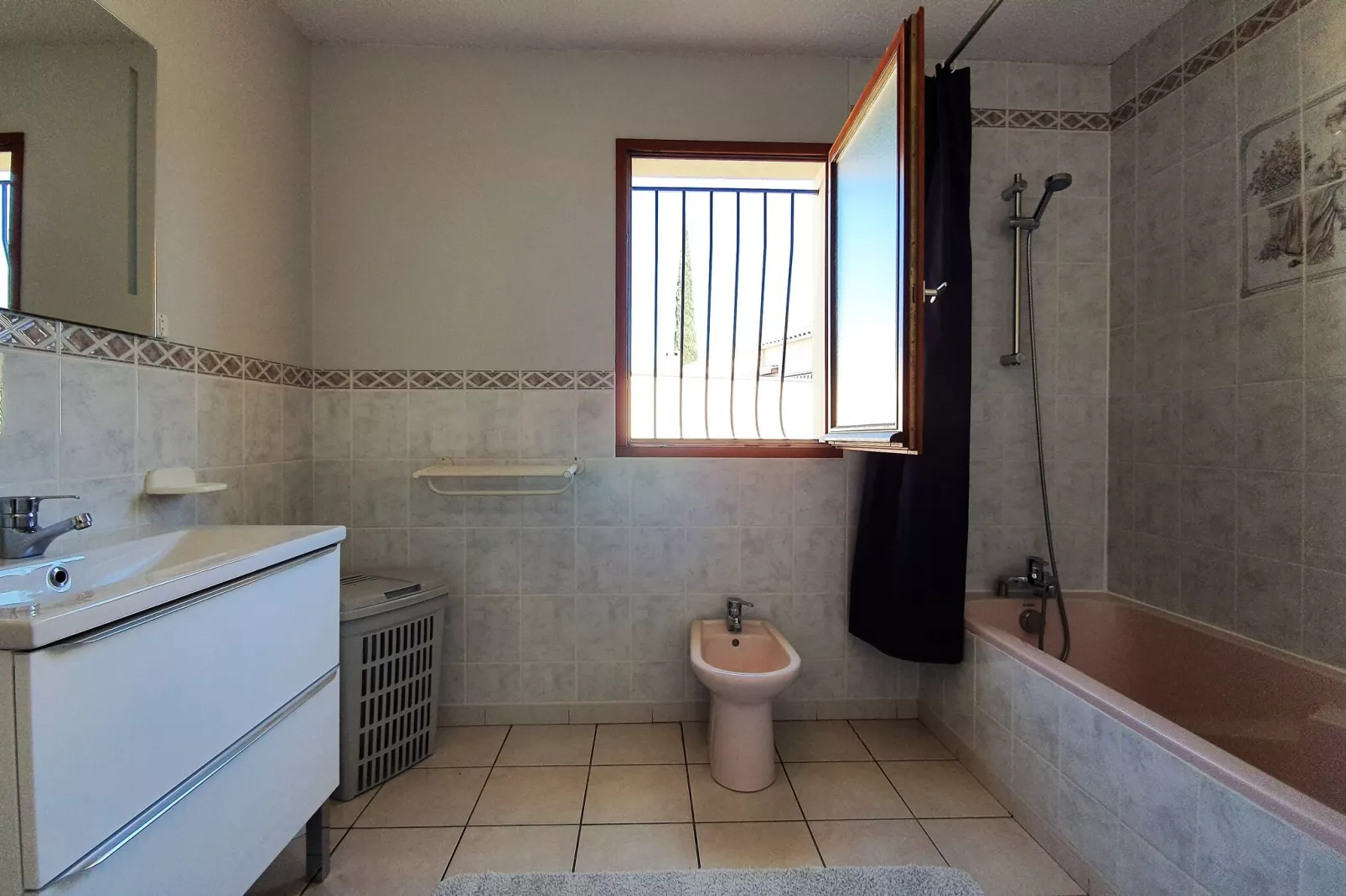 MAISON MONFORT-Salle de bain