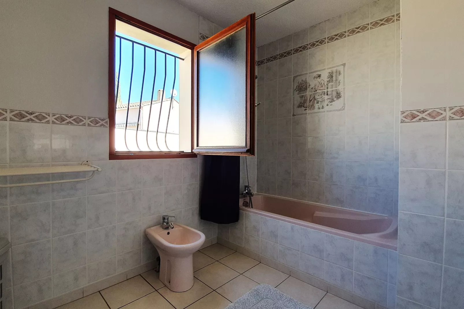 MAISON MONFORT-Salle de bain