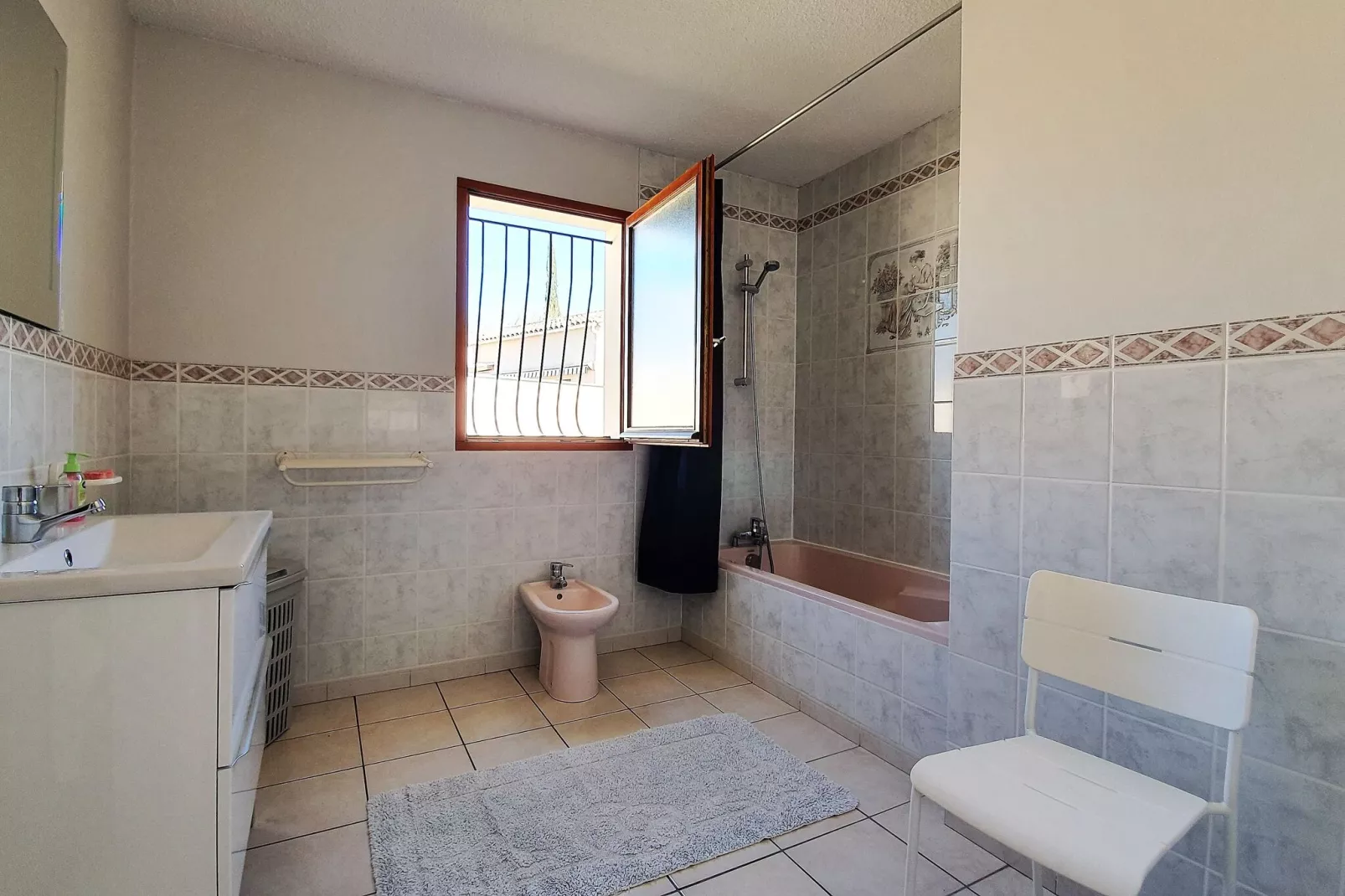 MAISON MONFORT-Salle de bain