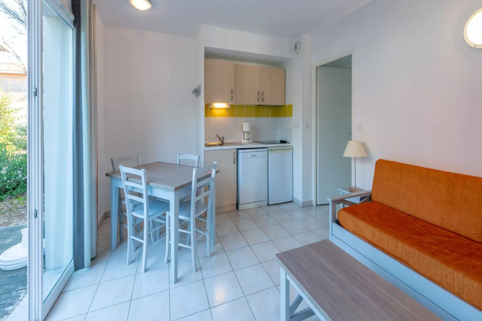 Le Domaine des Grands Lacs 1-Living room