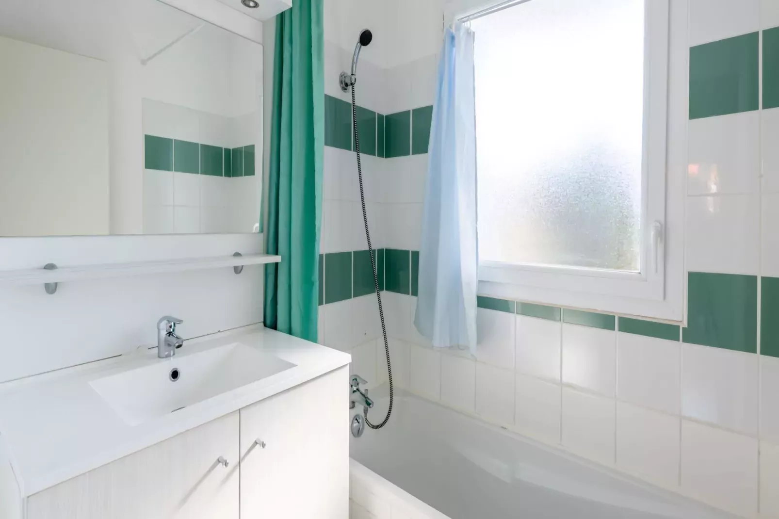 Le Domaine des Grands Lacs 1-Bathroom