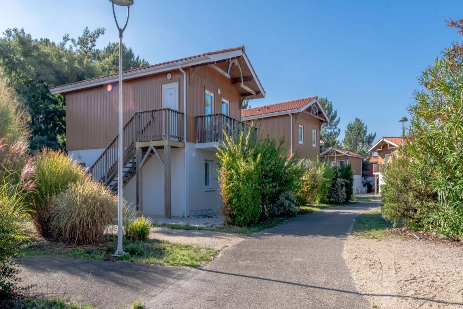 Le Domaine des Grands Lacs 3-Exterior summer