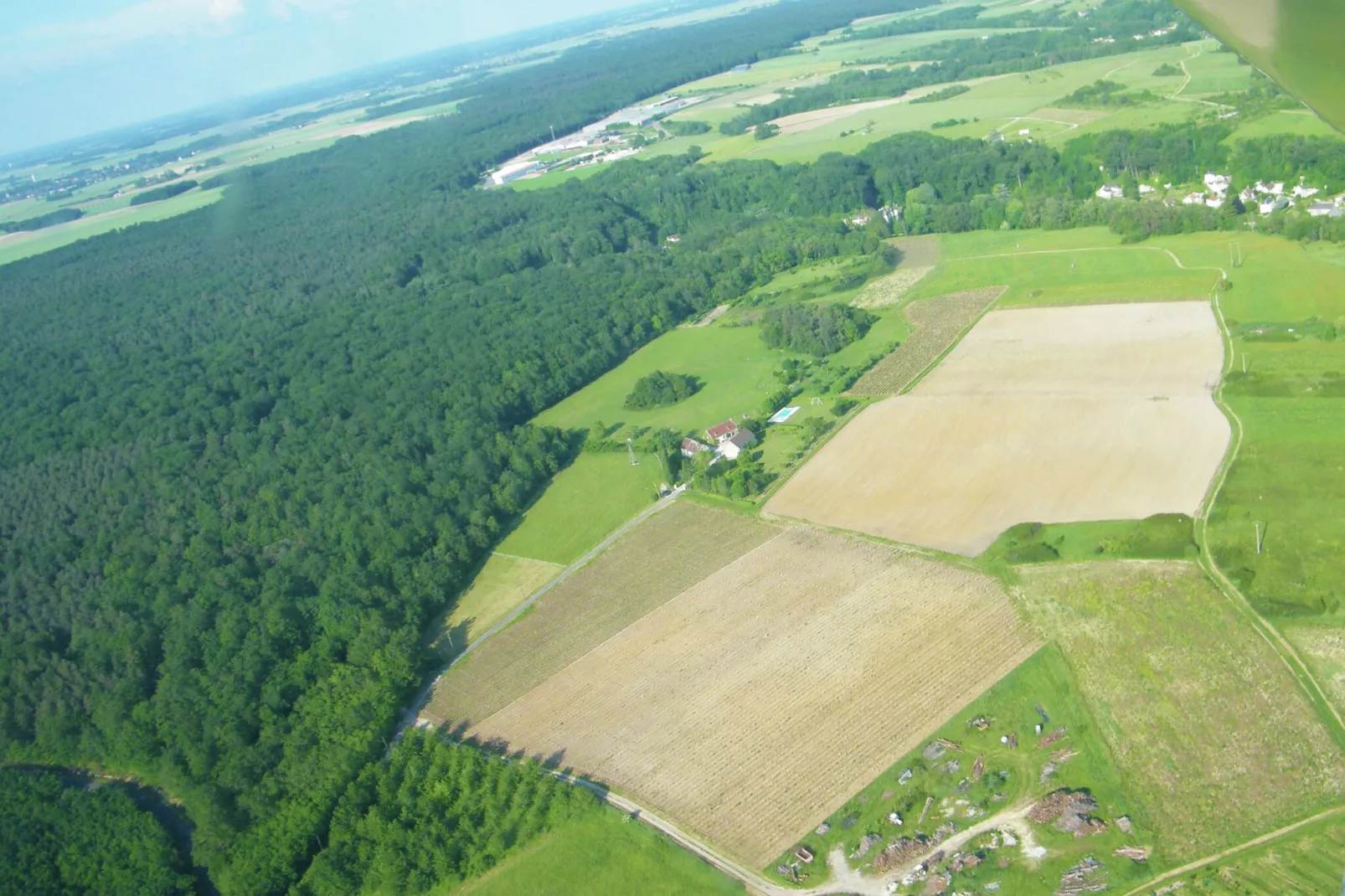 La Bergerie les Drageonnières-Zones d'été à 1 km