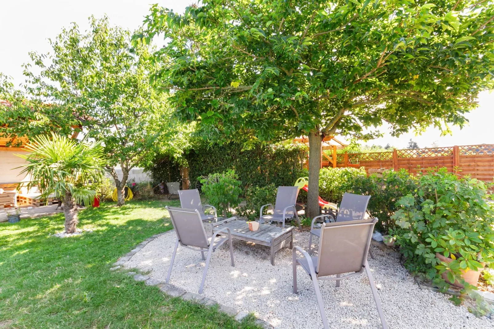 MAISON BUFFET - Garten Sommer