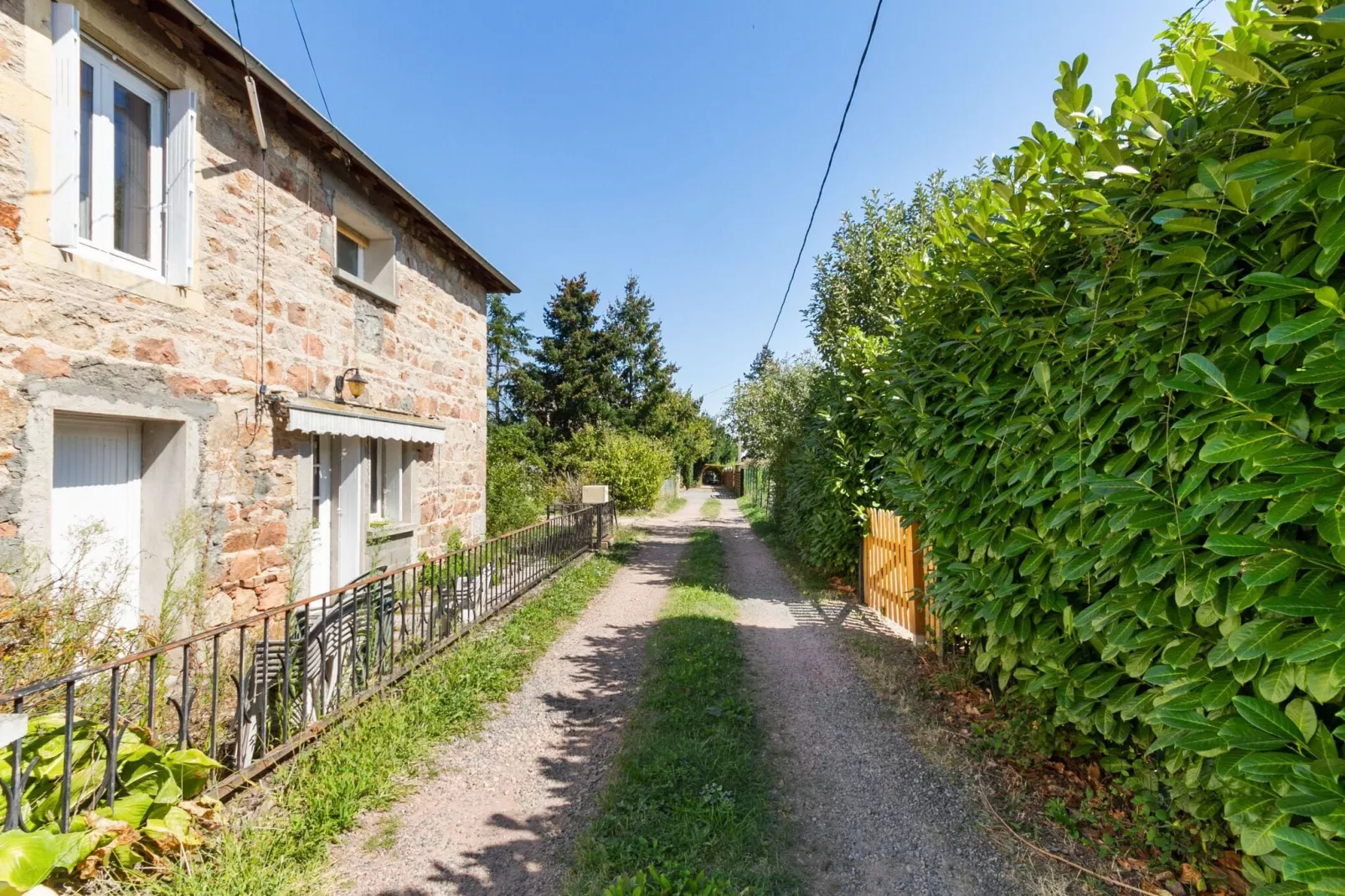 MAISON BUFFET - Gebiete Sommer 1 km
