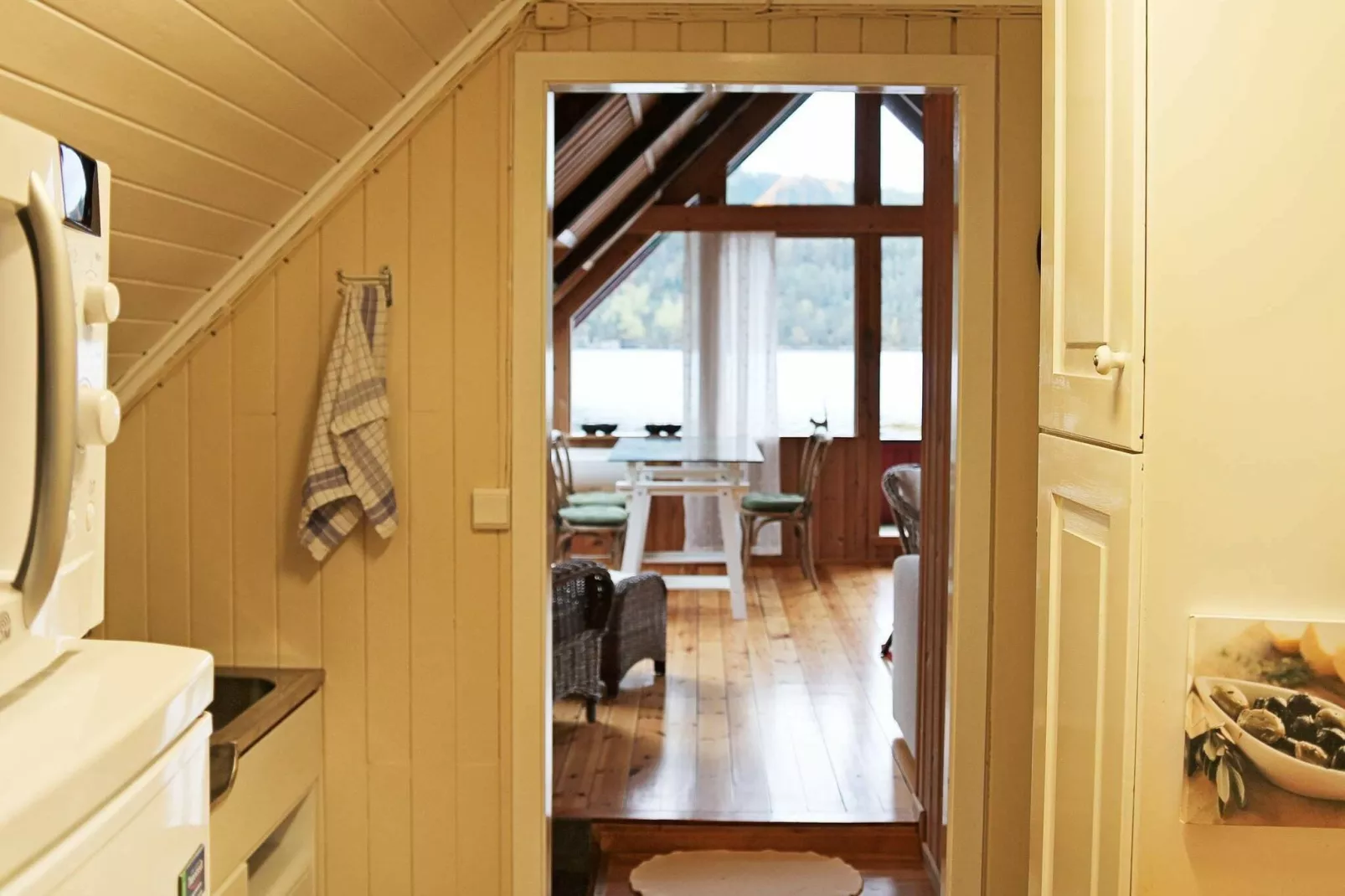 5 person holiday home in LONEVÅG-Indoor