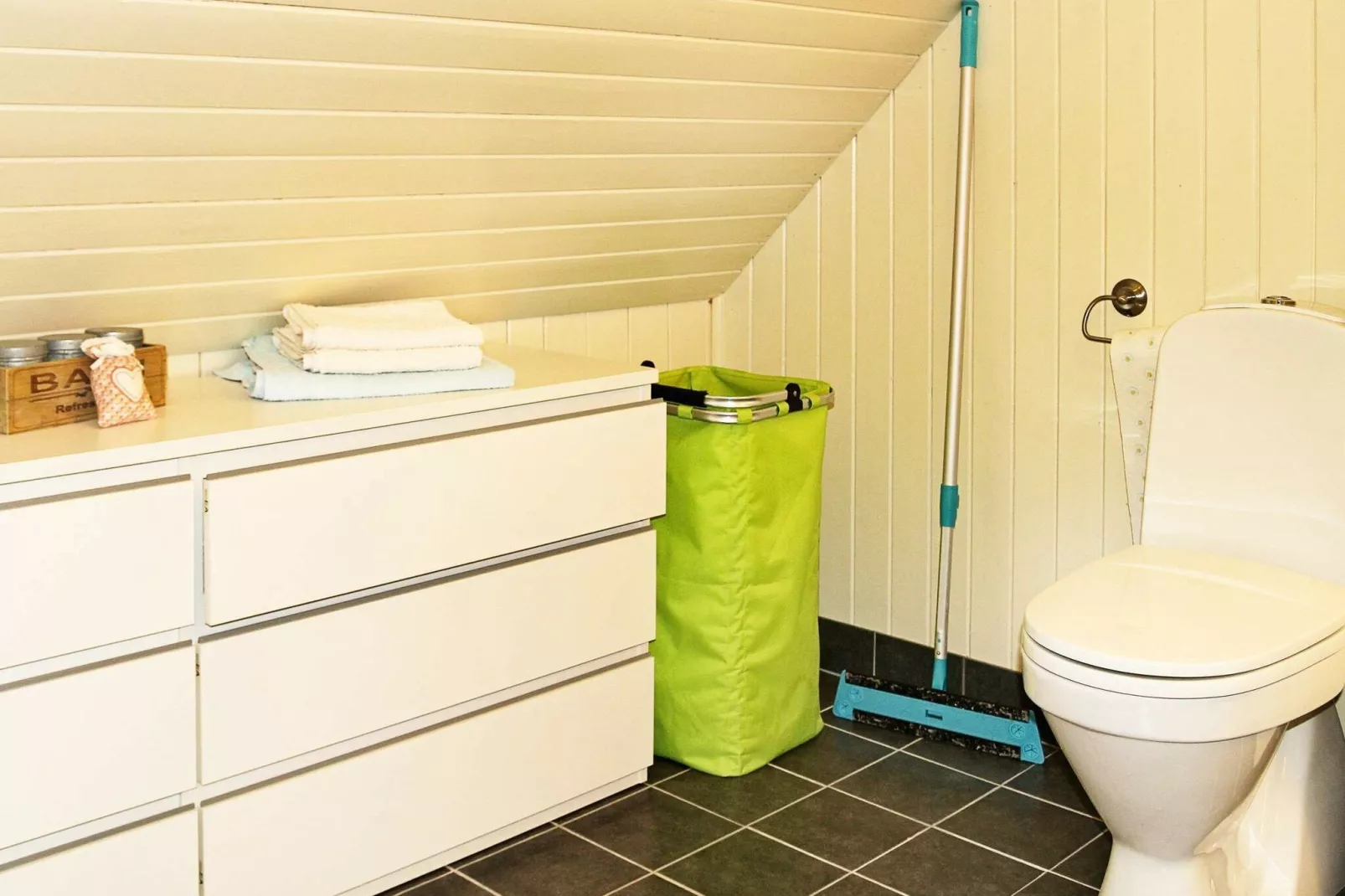 5 person holiday home in LONEVÅG-Indoor