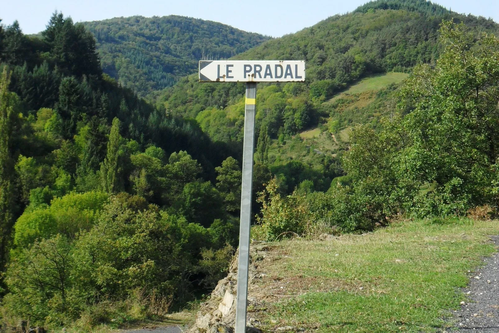 Gite du Pradal-Areas summer 1km