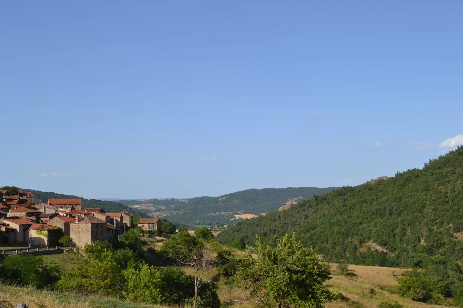 Gite du Pradal-Areas summer 5km