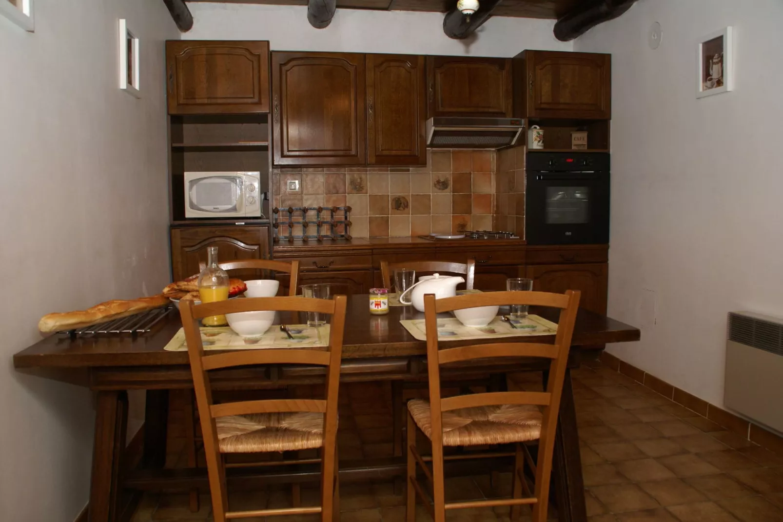 Rougeac-Kitchen