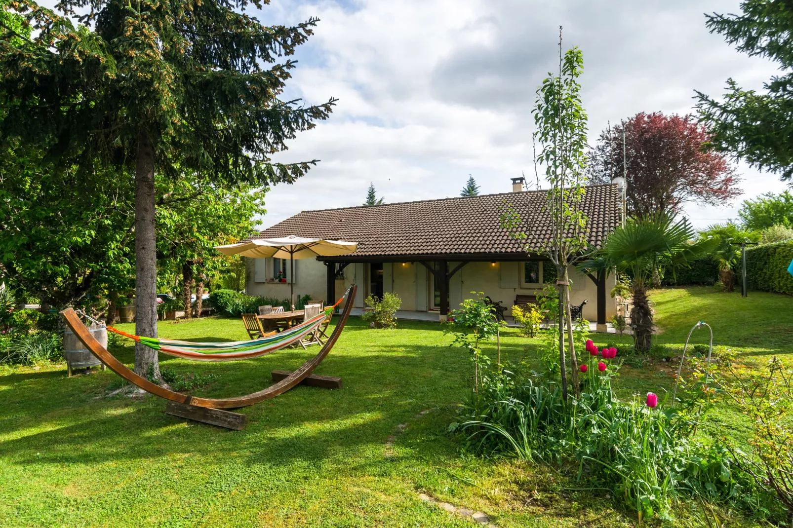 Maison de vacances Espere - Exterior in summer