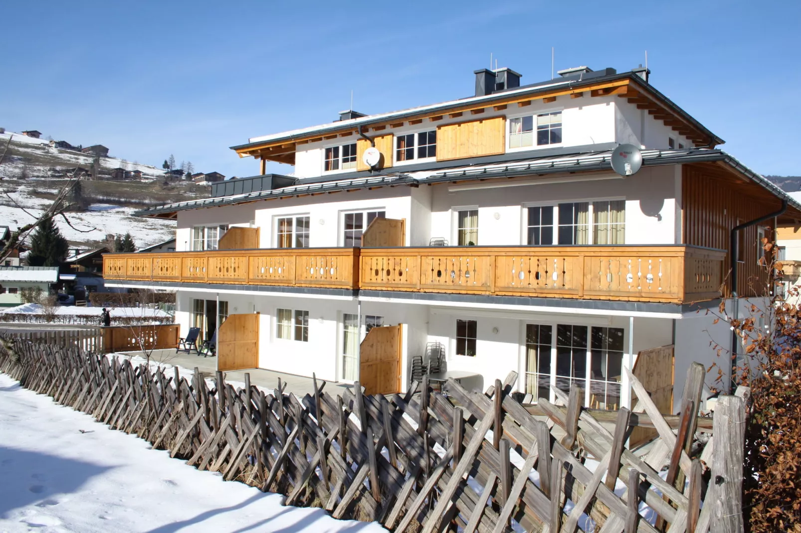 Apartment Kitzpanorama-Exterior winter