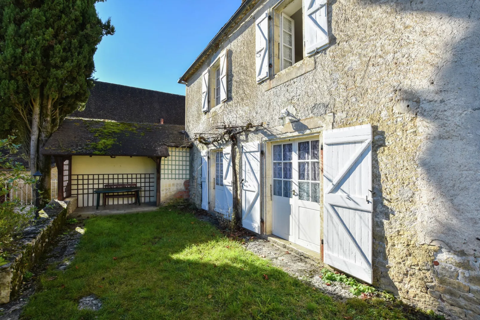 Maison à la campagne-Extérieur été