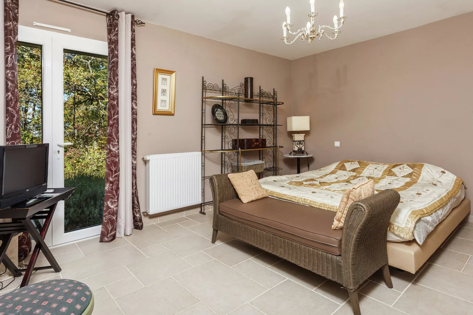 Le Repos près de Dordogne et Cahors-Schlafzimmer