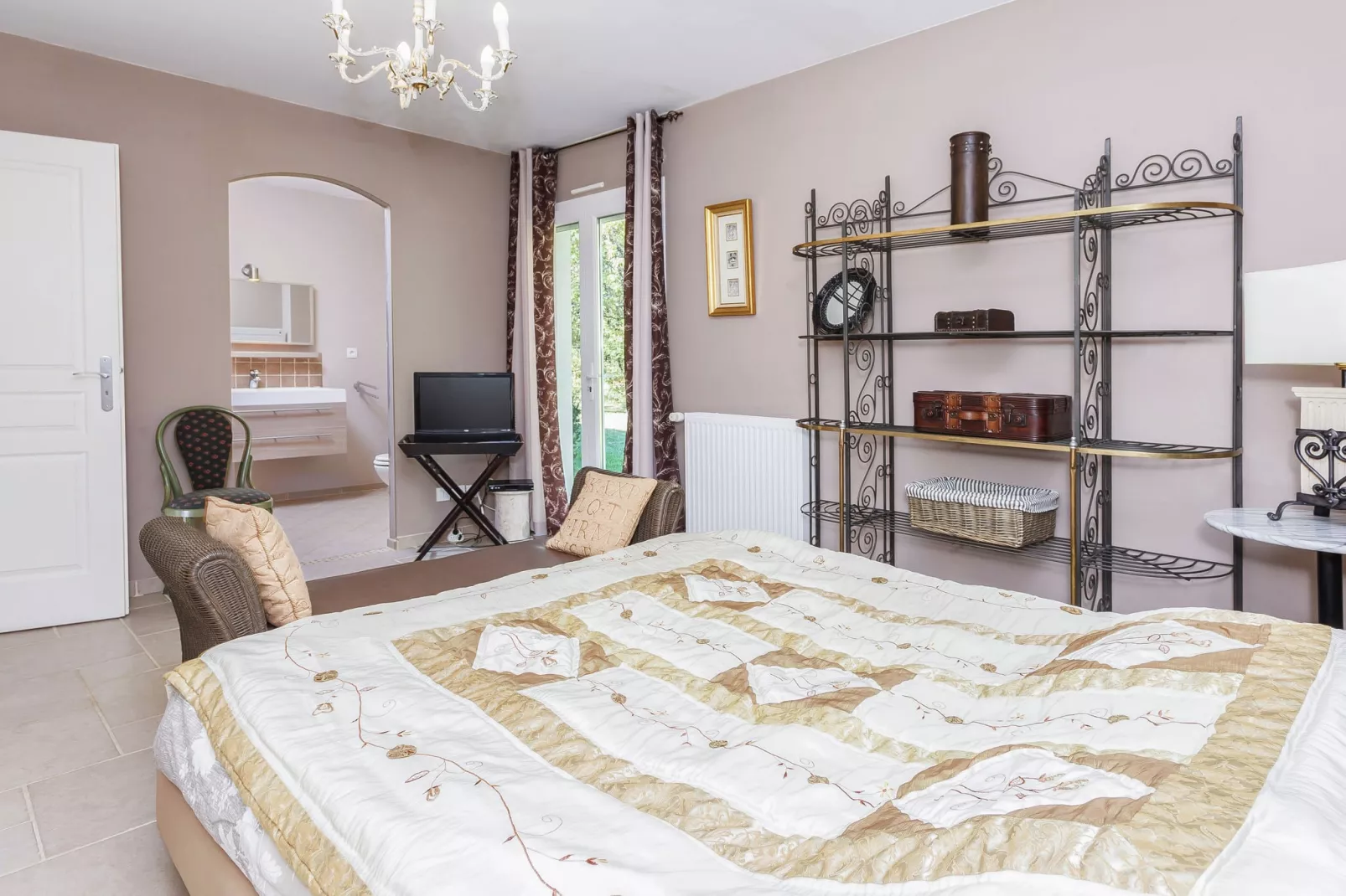 Le Repos près de Dordogne et Cahors-Schlafzimmer