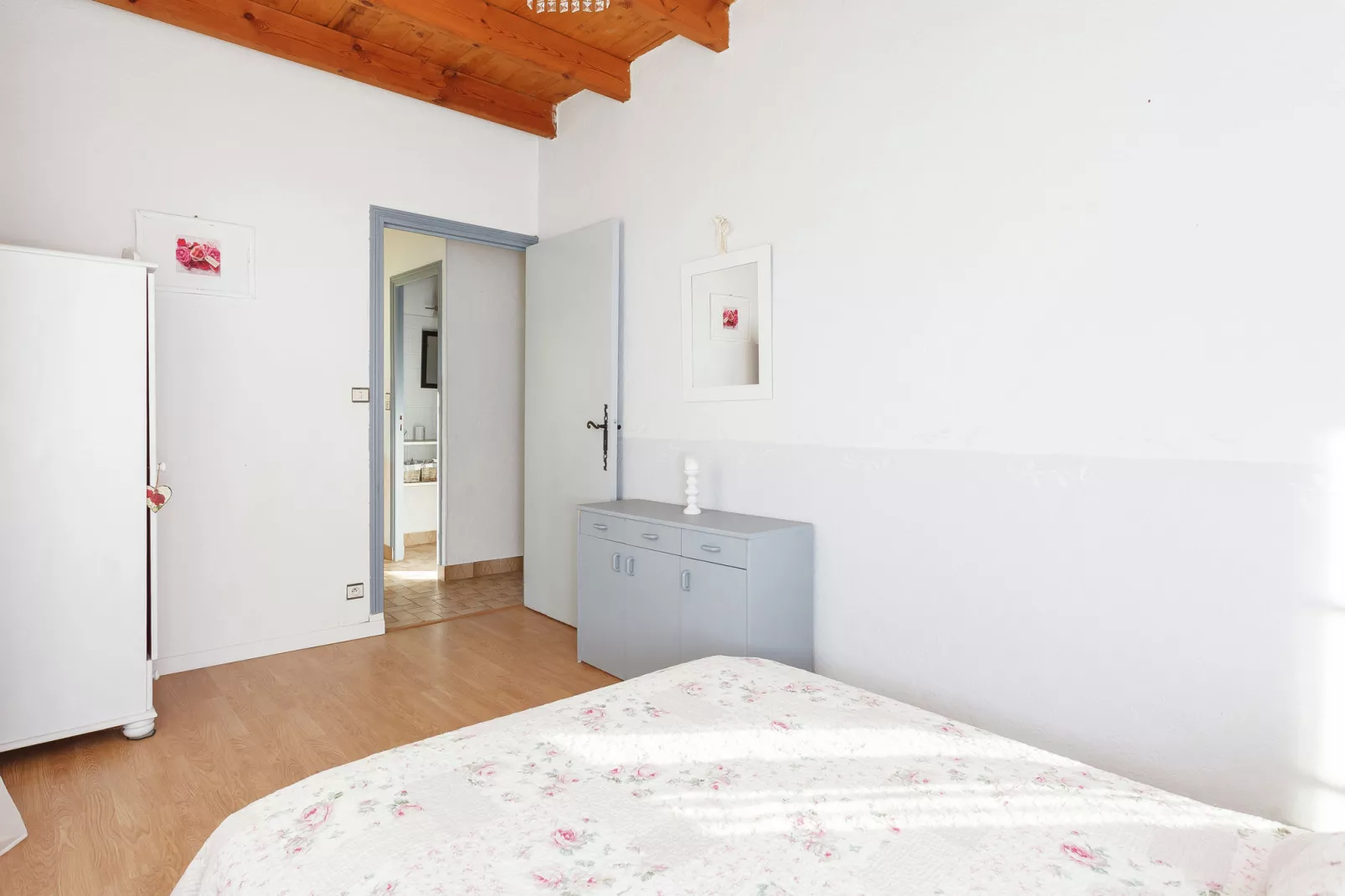 Magnifique maison 17ème siècle-Bedroom