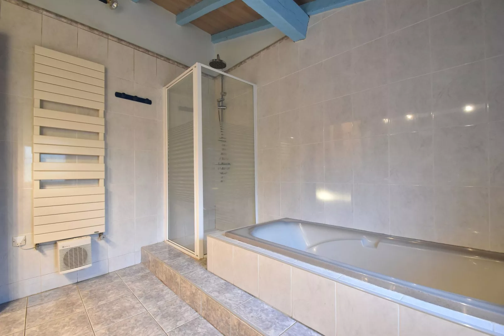 Maison de vacances Marminiac-Salle de bain