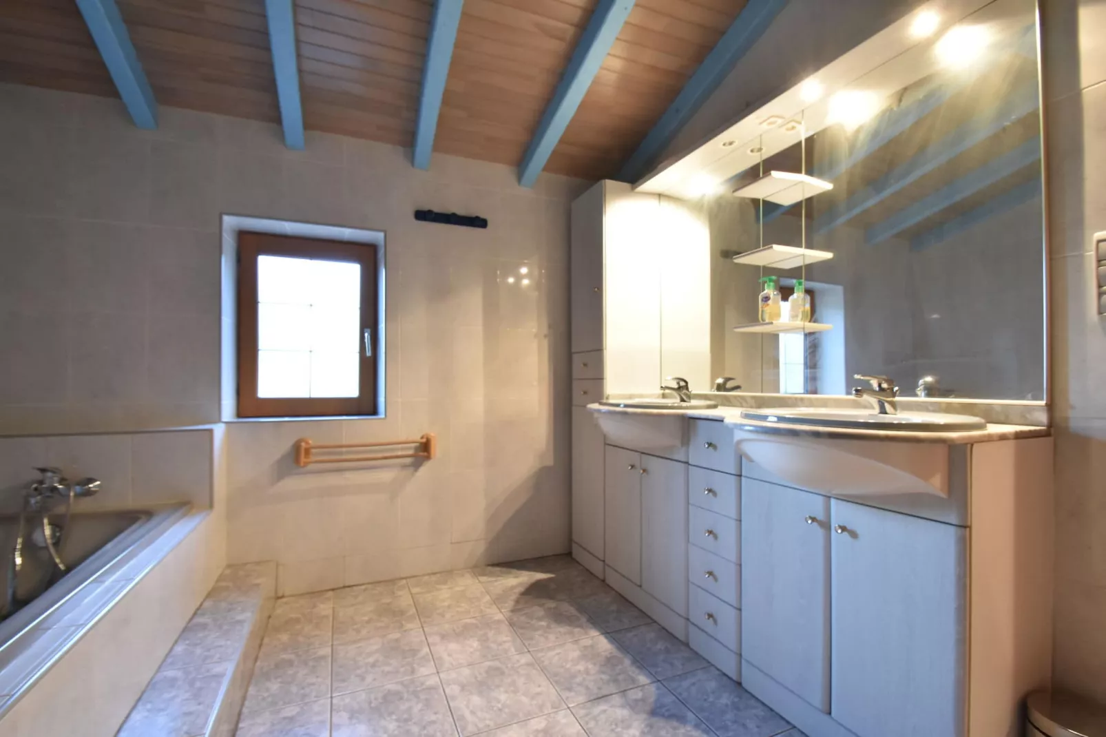 Maison de vacances Marminiac-Salle de bain
