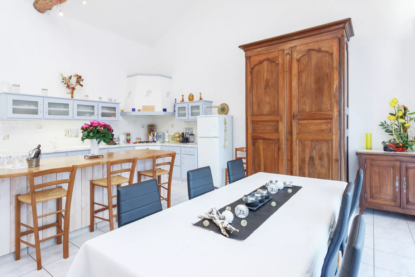 Maison de vacances Cazals-Dining room