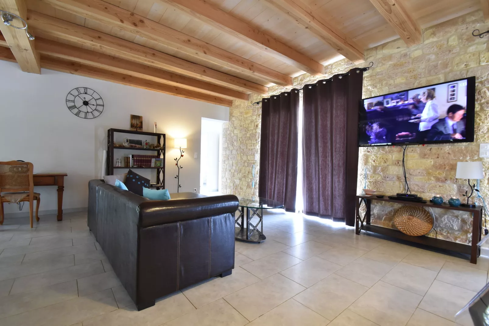 Maison de vacances Montcléra Les Gunies-Salon
