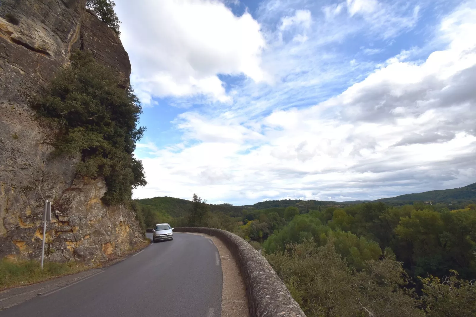 Maison de vacances Montcléra Les Gunies-Zones d'été à 20 km