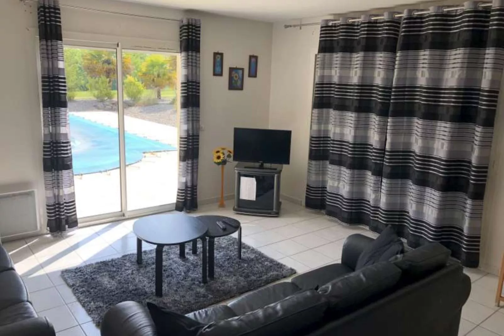 La Croix Blanche-Living room