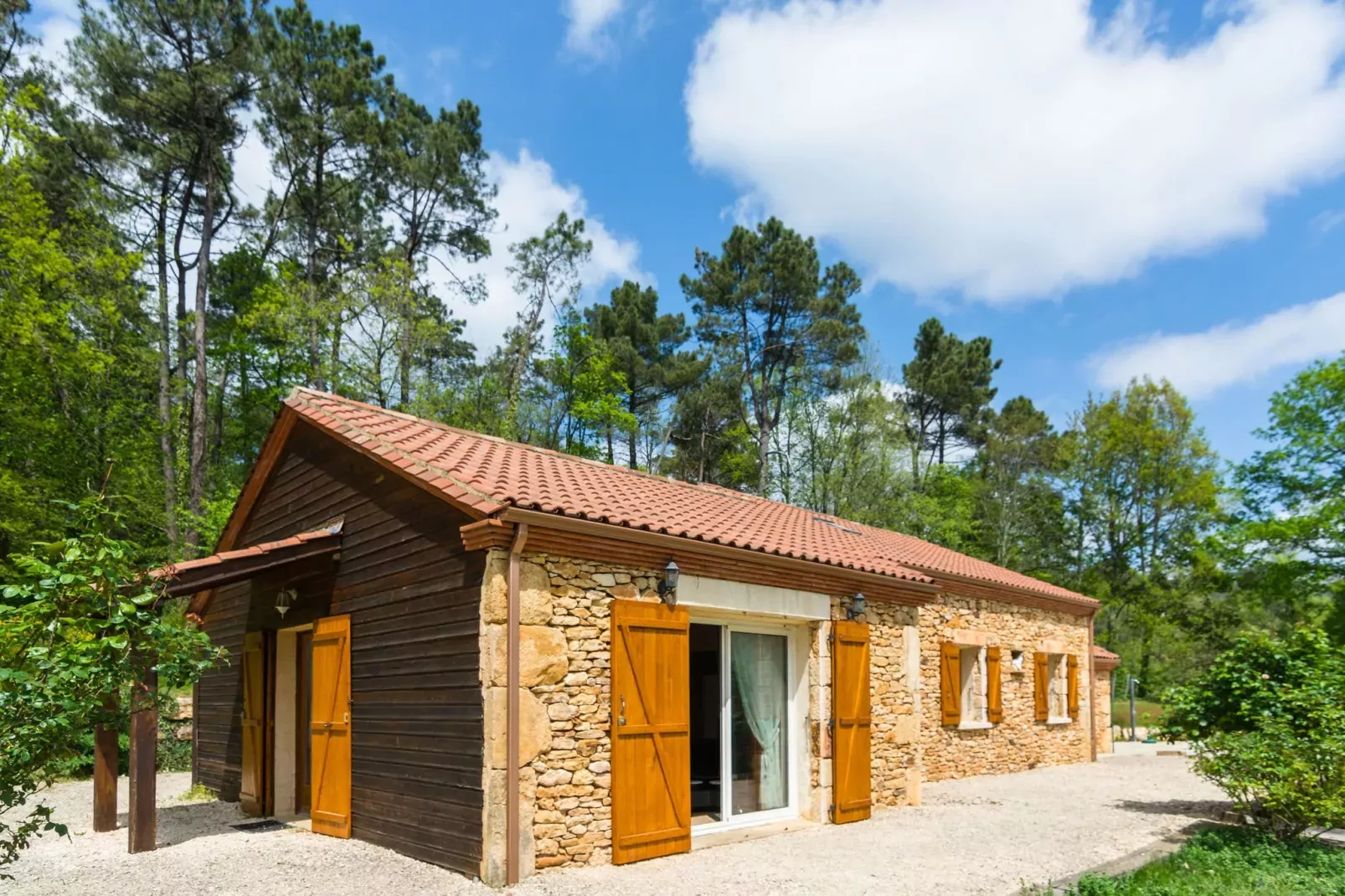 Maison de vacances Blanquefort sur Briolance 10 pers-Exterior summer