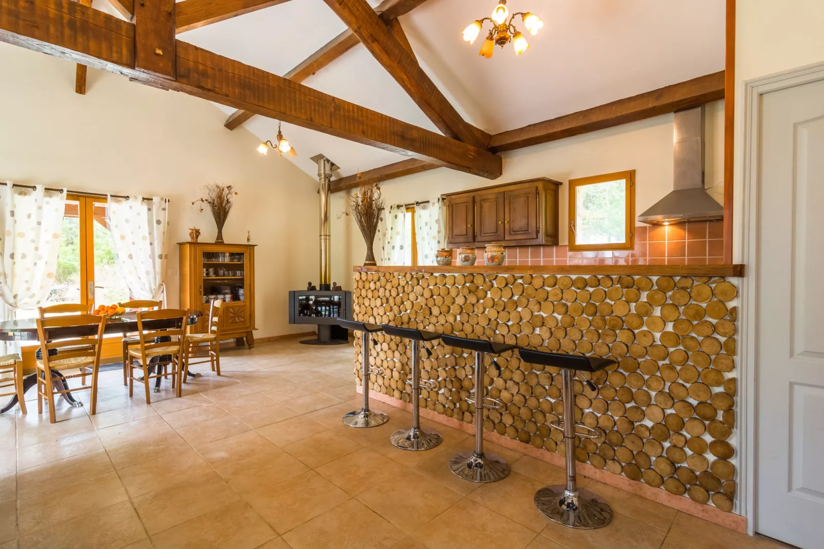 Maison de vacances Blanquefort sur Briolance 10 pers-Kitchen