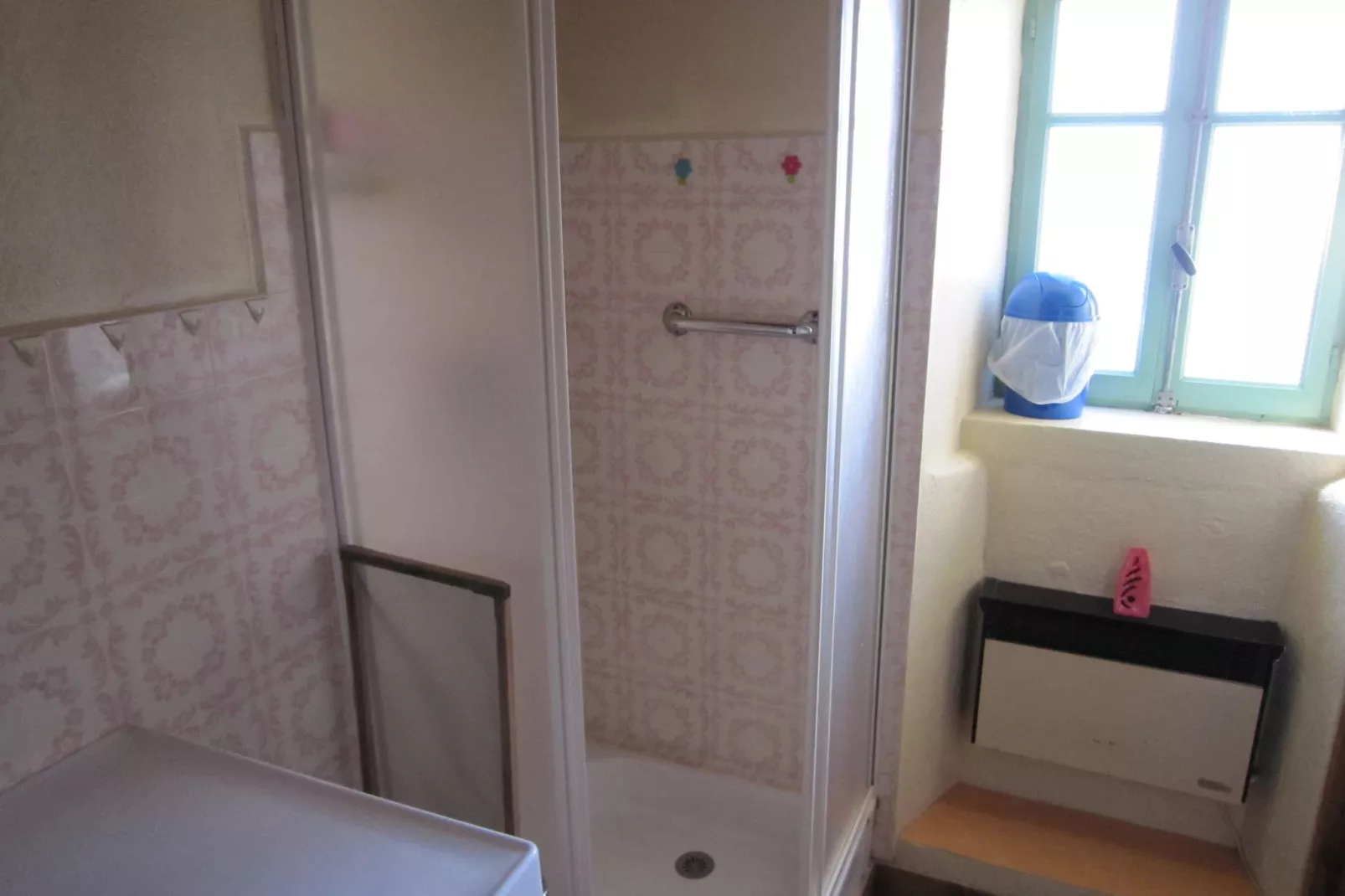 La Chataigne-Bathroom